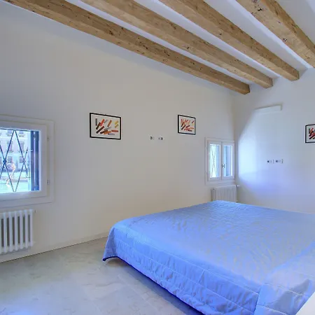 Grandcanal-red 公寓